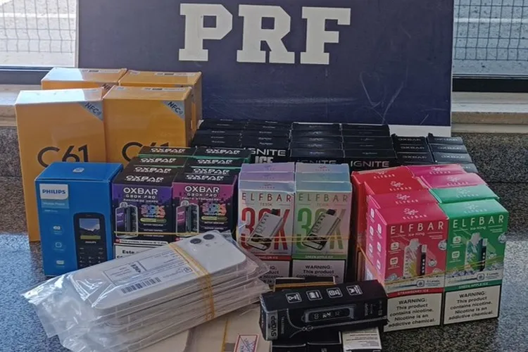 PRF apreende cigarros eletrônicos e aparelhos celulares na BR-116 em Jequié