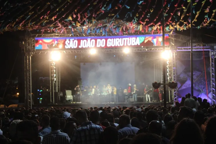 Guanambi: Mastruz Com Leite, Alcimar Monteiro e Dorgival Dantas no São João do Gurutuba