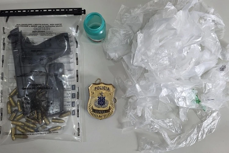 Jovem de 18 anos é preso com arma de fogo de uso restrito em Iguaí