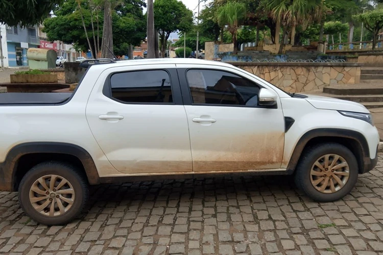 94ª CIPM recupera carro com indícios de adulteração em Licínio de Almeida