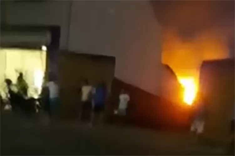 Padaria é atingida por incêndio em Caculé