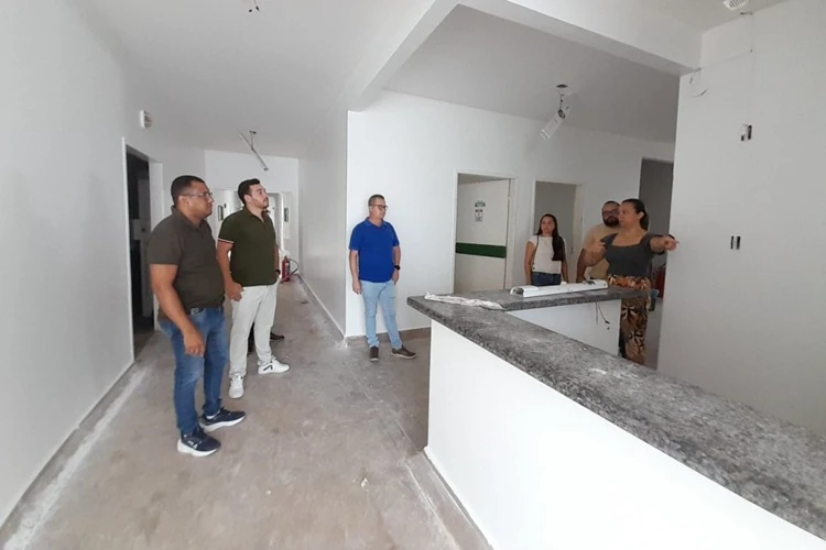 Macaúbas: Prefeitura utiliza recursos próprios para recuperação da UPA 24 Horas