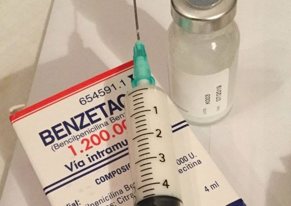 Criança será indenizada em R$ 100 mil por tomar benzetacil e ficar com sequelas