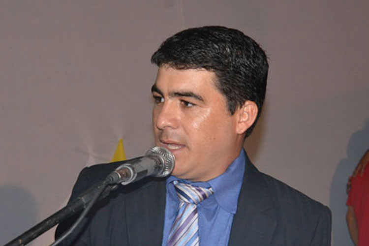 Ex-presidente da Câmara de Ituaçu é punido pelo TCM