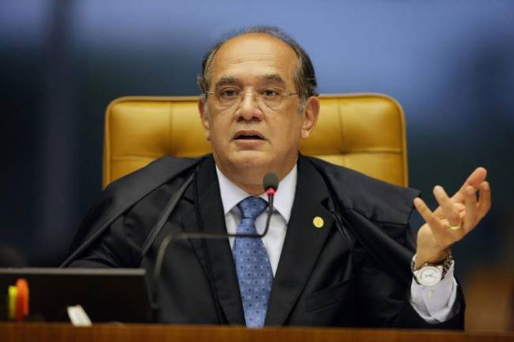 'Foro privilegiado deve cair', diz Gilmar Mendes