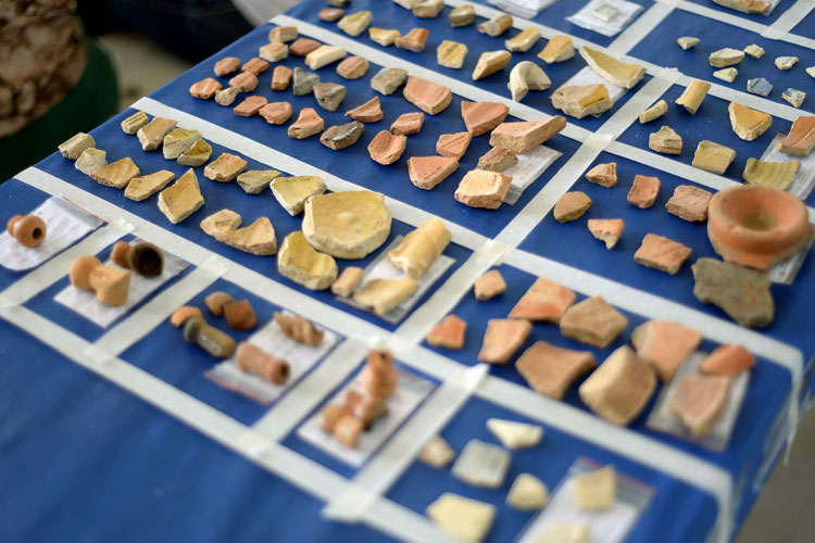 Arqueólogos acham 6 mil peças históricas durante obra em Salvador