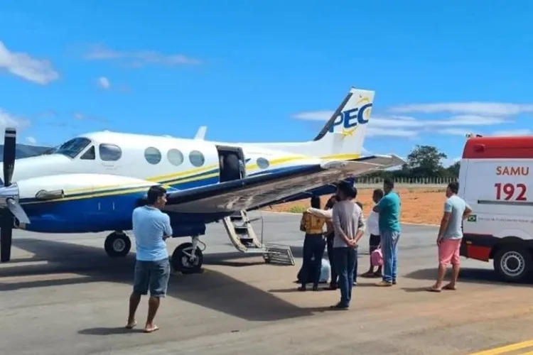 Paramirim: Paciente com síndrome respiratória aguda grave é transferida em UTI aérea