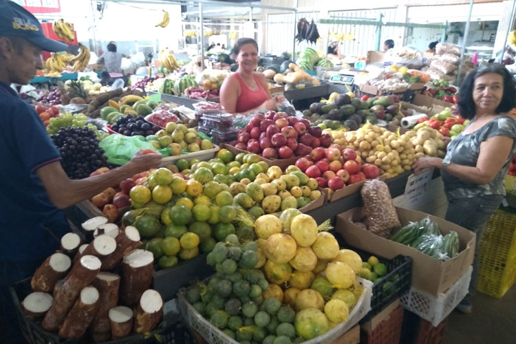Brumado: Feira livre do mercado municipal ainda mantém preços com produtos da última semana