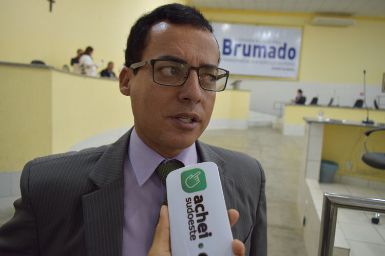Brumado: Vereador José Santos declara oficialmente retorno à base do prefeito