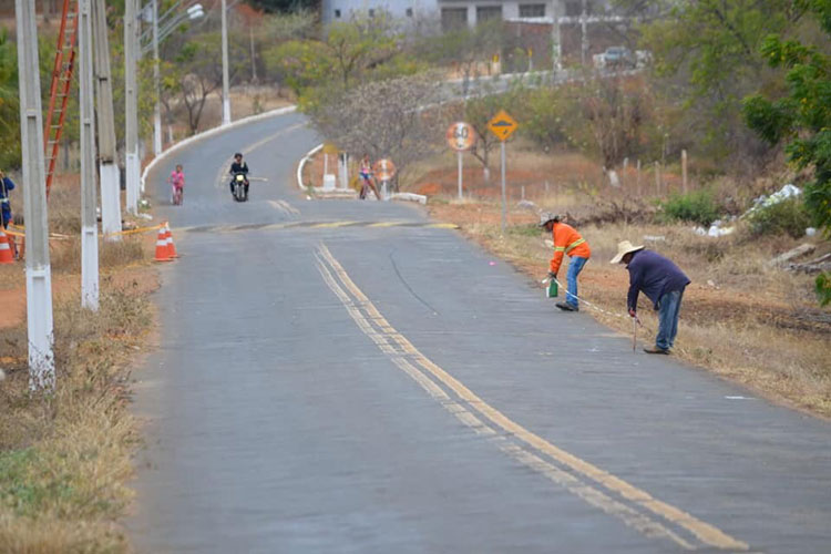 Obras de recuperação da BA-940 em Lagoa Real são iniciadas