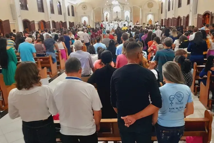 Brumado: Missa de quarta-feira de cinzas abre a quaresma rumo à Semana Santa