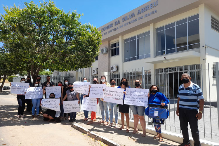 Aracatu: Concursados a professores acionam judiciário para agilizar processo de convocação