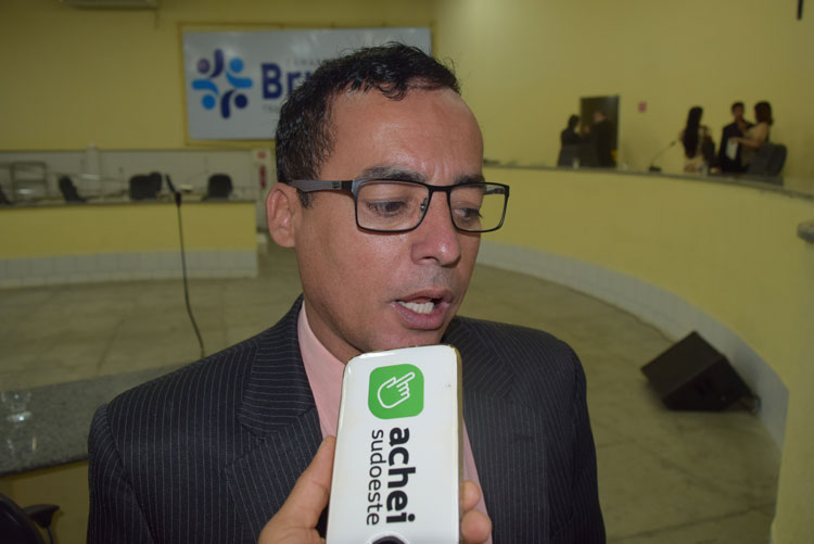Vereador convoca eleitores brumadenses a só votarem em que ofertam benefícios ao município
