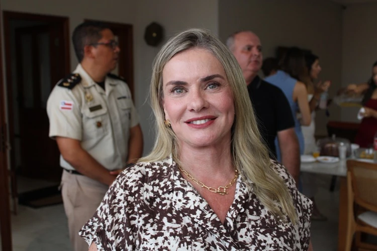 Ivana Bastos destaca humanização em primeiro ano de gestão na AL-BA