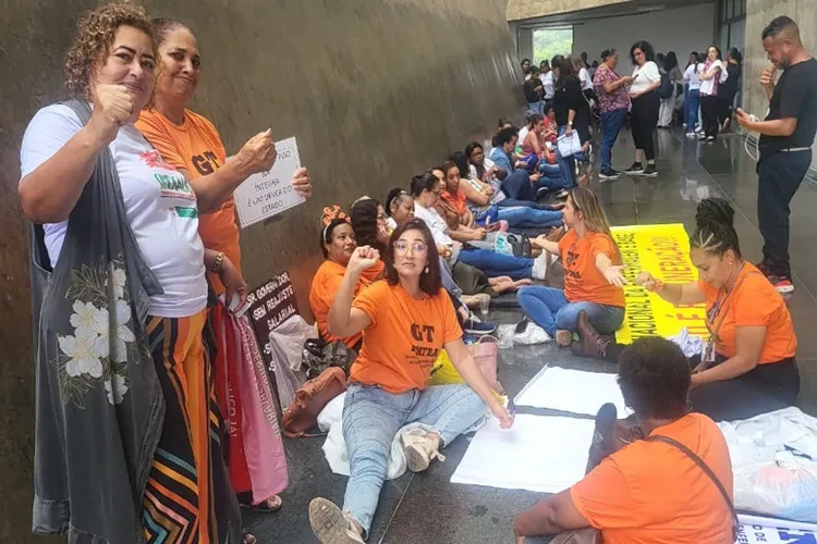 Servidores da saúde da Bahia com mais de 50% de perda salarial pedem reajuste de 10%