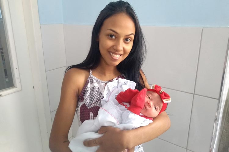 É menina a primeira bebê nascida em 2020 em Brumado