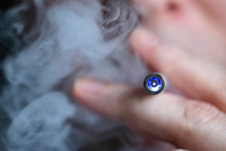 Primeira morte ligada ao cigarro eletrônico é registrada nos EUA
