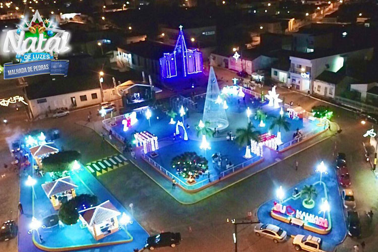Natal de Luzes visa resgatar a esperança e autoestima da população de Malhada de Pedras, diz prefeito