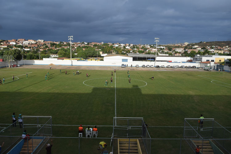 Vitória goleia o Boleiros e vai às semifinais do campeonato brumadense de futebol sub-20