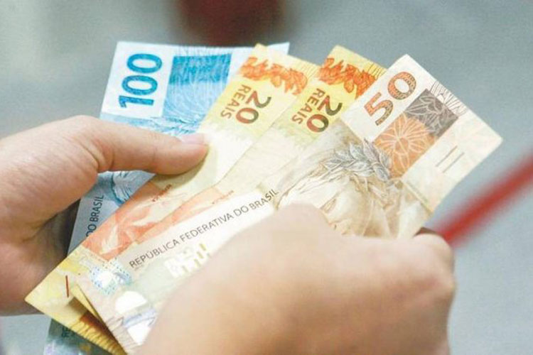 Governo propõe salário mínimo de R$ 1.147 para 2022