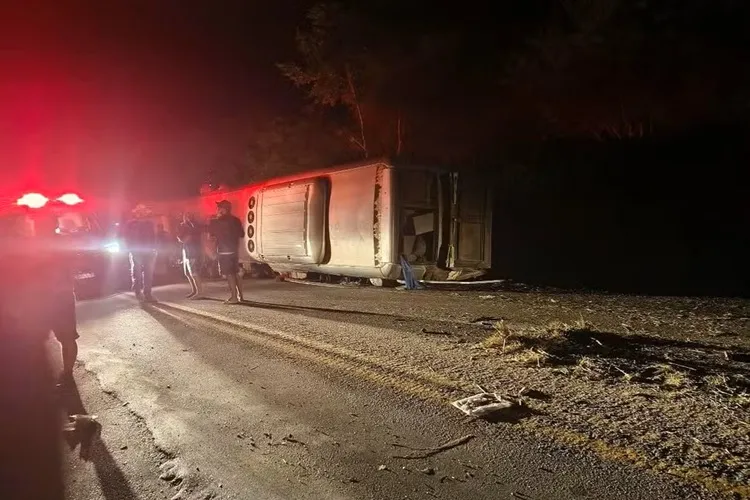 Acidente com ônibus de Brumado deixa 17 vítimas fatais de 9 cidades da região