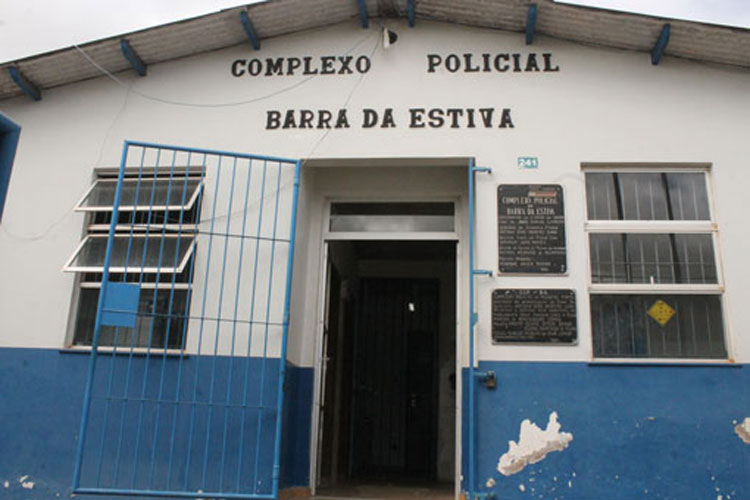 Barra da Estiva: Presos se rebelam em carceragem local