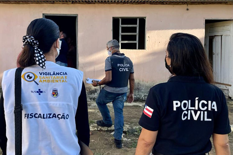 Polícia Civil resgata 14 pessoas mantidas em cárcere privado em Vitória da Conquista