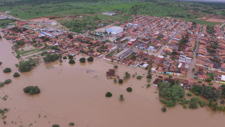 Barragem se rompe em Pedro Alexandre, no interior da Bahia, e prefeito declara calamidade