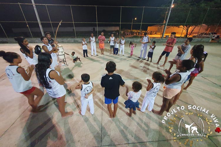 Brumado: Projeto social Viva + usa a capoeira para afastar crianças e adolescentes das drogas