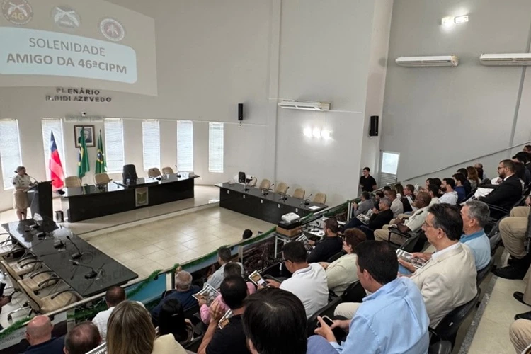 Solenidade homenageia 'Amigos da 46ª CIPM' em Livramento de Nossa Senhora