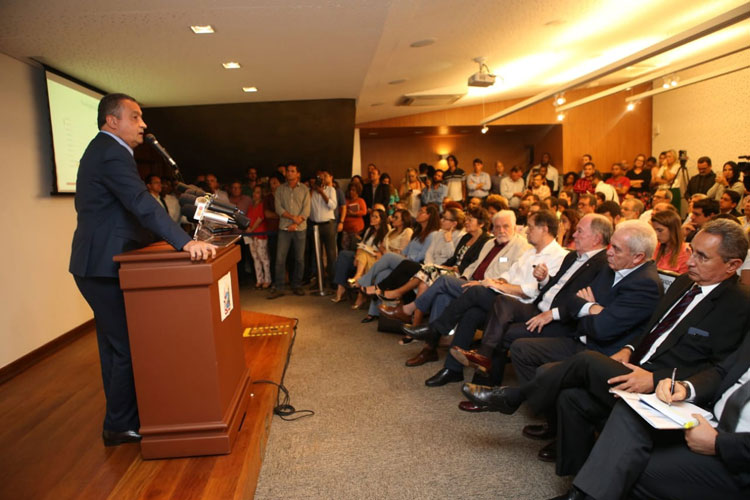 Rui Costa anuncia reforma administrativa com corte de quase mil cargos de comissão