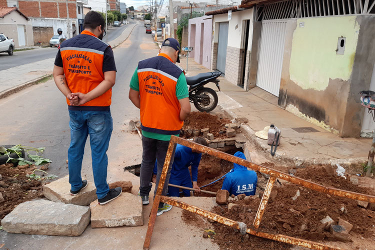 Brumado: 'Esperamos que não façam gambiarra', dizem populares sobre recuperação de esgotos