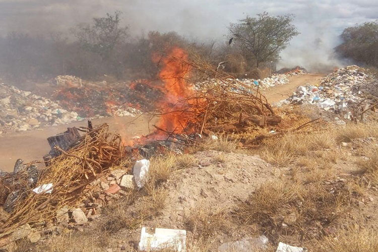 Mais um incêndio criminoso pode ter atingido o lixão de Dom Basílio