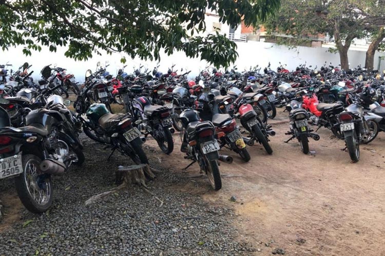 Motocicletas e automóveis serão leiloados virtualmente em Guanambi