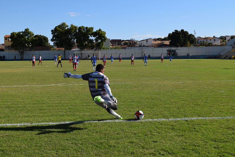 Brumado sofre goleada do Paratinga e é eliminado do Intermunicipal de Futebol 2017