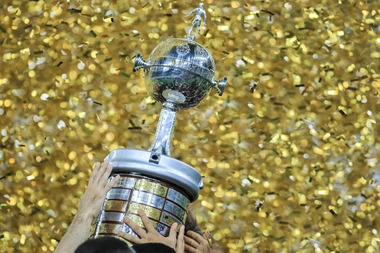 Qual é o time brasileiro com mais vitórias na Libertadores?