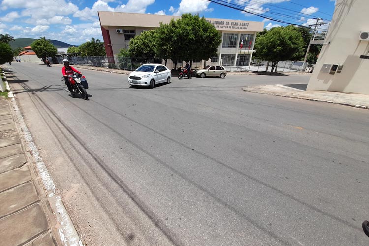 Brumado: Entroncamento do Fórum, entre Avenida João Paulo I e Rua Rio de Contas, receberá semáforos