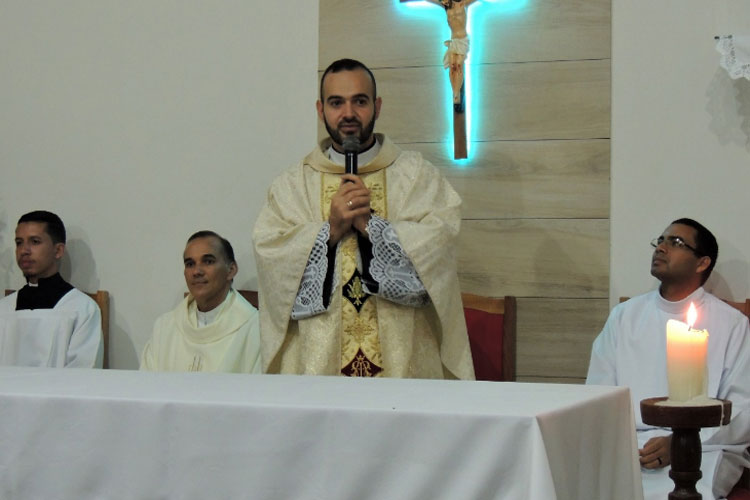 Padre brumadense toma posse como administrador paroquial em Caetité