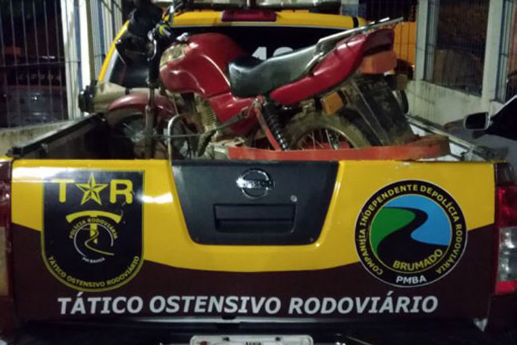 Motocicleta com número de identificação suprimido e sem placa é apreendida pela PRE em Brumado