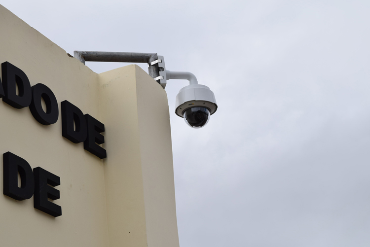 Conselho de Segurança de Brumado projeta auxiliar Cicom com câmeras de monitoramento