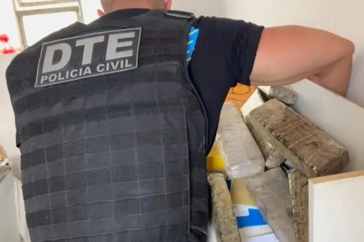 Polícia Civil apreende 35 kg de drogas em apartamento na cidade de Vitória da Conquista