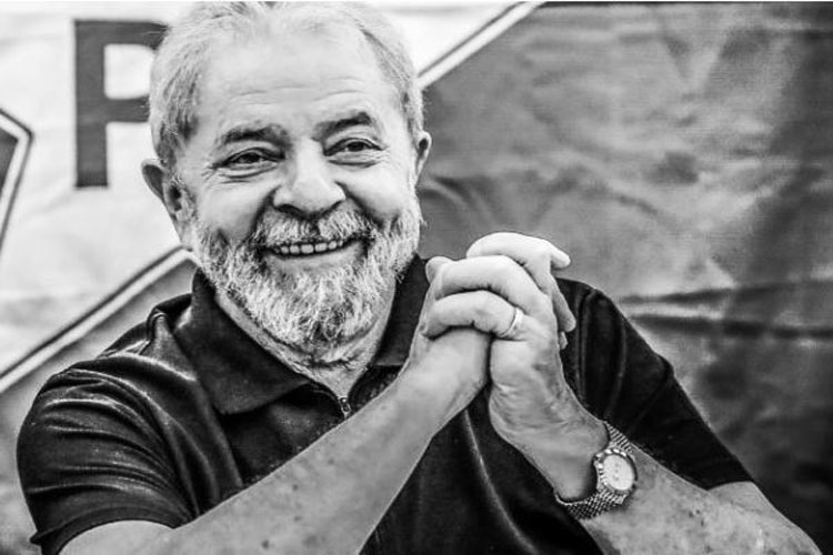 Preso, Lula lança jingle nas redes sociais