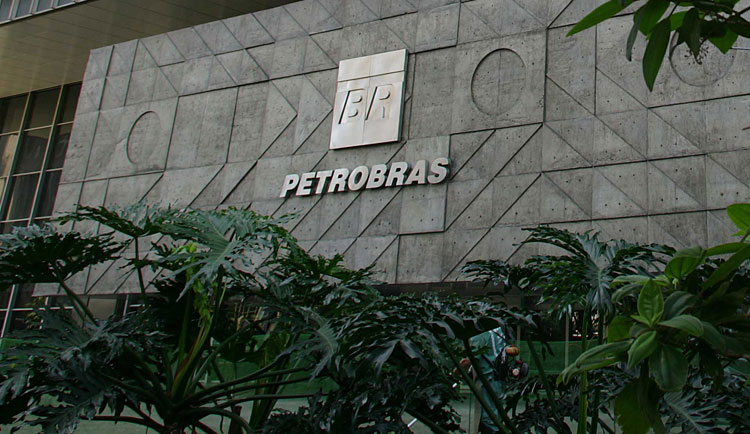 Valor de mercado da Petrobras cai R$ 126 bilhões