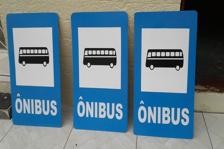 SMTT regulamenta pontos de ônibus em Brumado