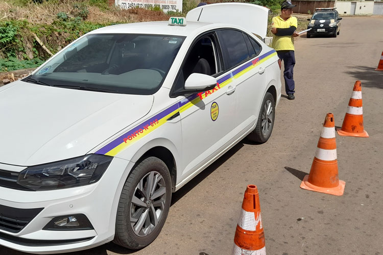 Brumado: SMTT orienta caminhoneiros e taxistas para recebimento de auxílio federal