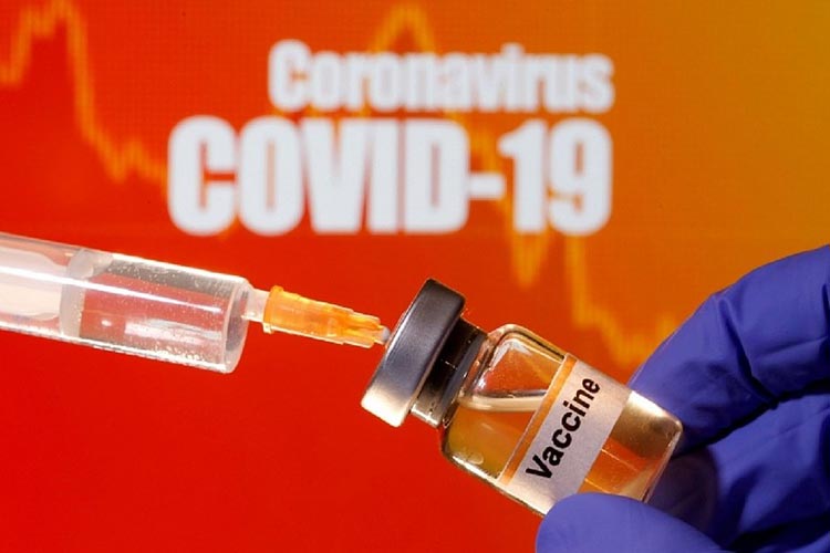 Vacina de Oxford contra Covid é segura para idosos e provoca resposta imune