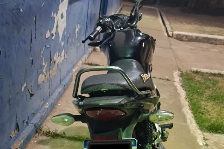 Veículo com restrição de furto é recuperado pela 46ª CIPM em Paramirim