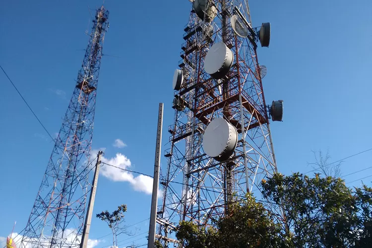 Emissoras de rádio e TV e serviços de telefonia e internet saem do ar em Brumado