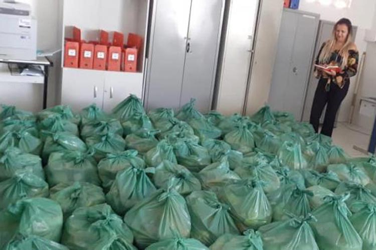 Coronavírus: Rotary doa 7600 máscaras para serem entregues junto as cestas básicas da Prefeitura de Brumado