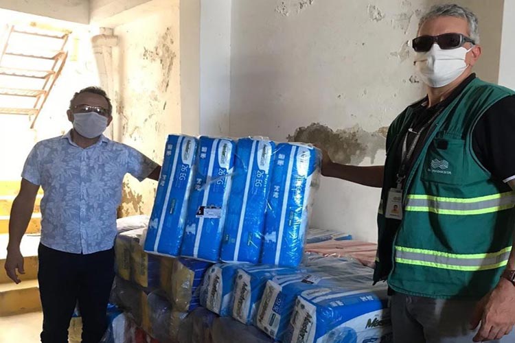 Brumado: RHI Magnesita doa três mil fraldas para a Associação Luíza de Marillac